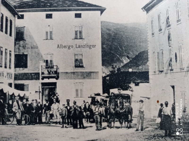 Piazza G. Marconi di cembra